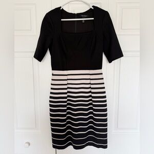 White House Black Market Black Stripe Dress Size 6 3/4 Sleeve Midi